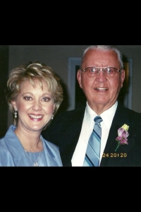Mary Beth Roe and her dad